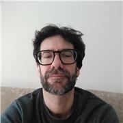 Paciente, comprometido, empático, proactivo, alegre, bueno con niños